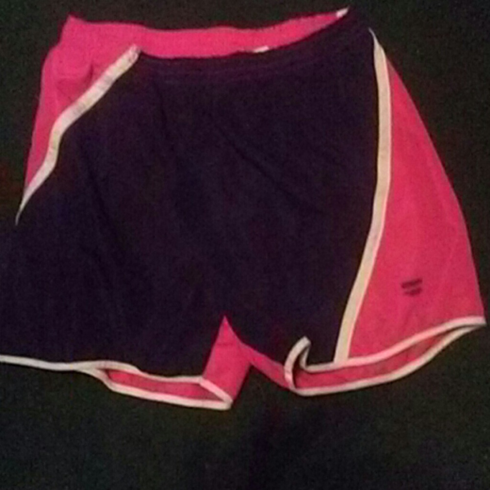🌸Cute little ladies Fila shorts🐻